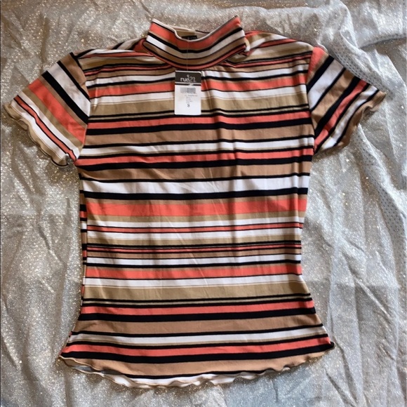 Rue21 Tops - 5/$25 NWT Retro Mod Striped short sleeve shirt